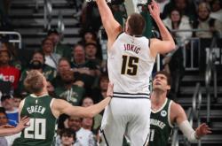 开云体育APP下载-猛龙力克雄鹿晋级东部决赛