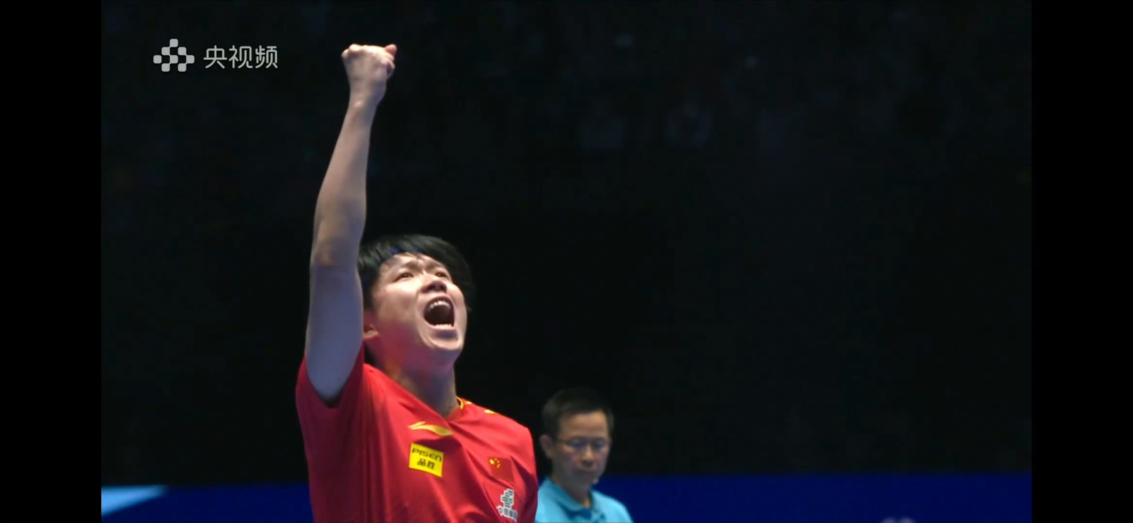 球员斗志昂扬,奋力追逐梦想 球员斗志昂扬,奋力追逐梦想