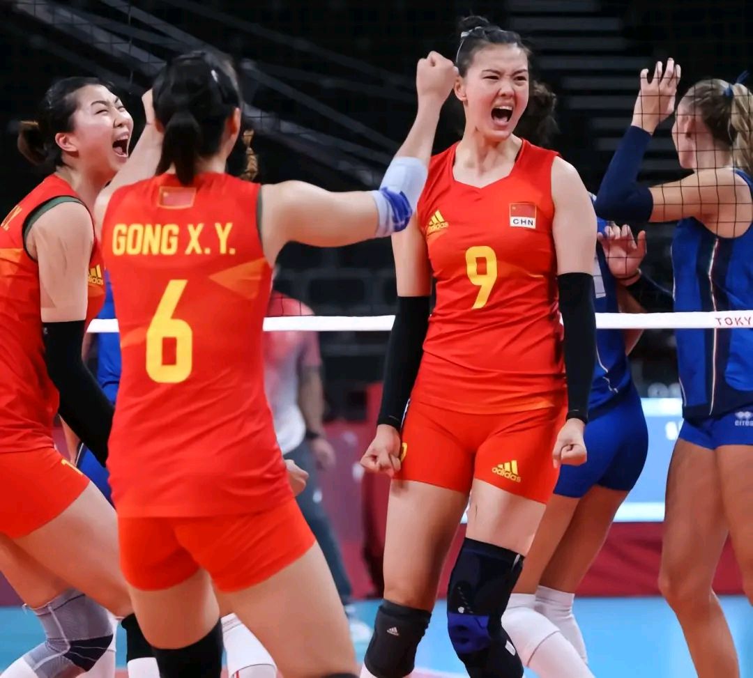 传奇之战引人瞩目，巴黎成功晋级