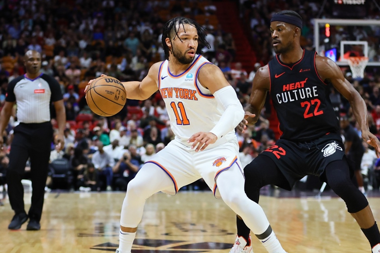 雄鹿后卫米德尔顿获得本赛季得分王称号