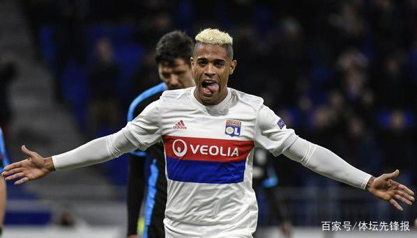 智利前锋发挥出色，带领球队找回领先之势的简单介绍
