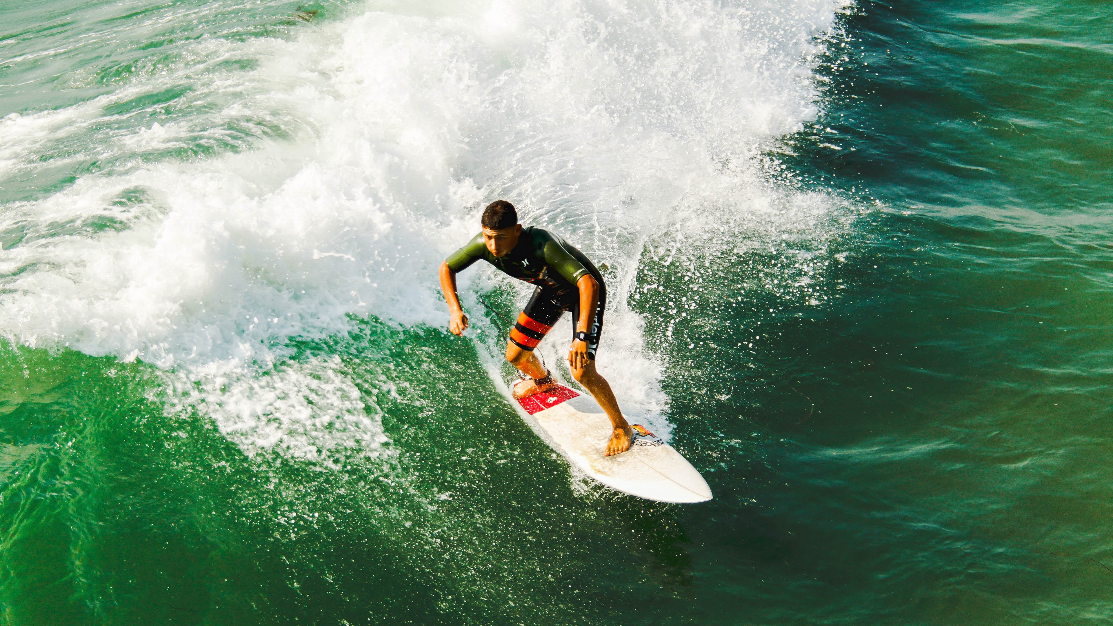 樊振东，一面在风暴中升起的旗帜，当中国队轻取葡萄牙队背后，扛起的何止是胜利
