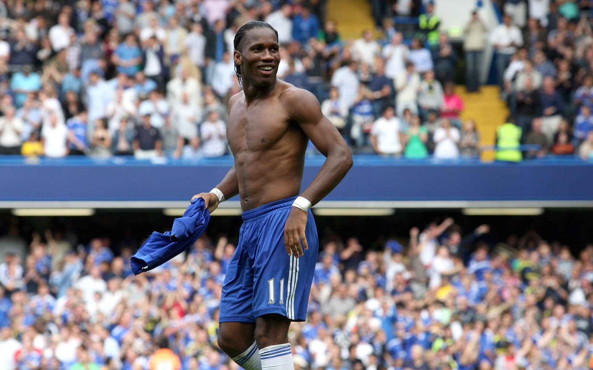 脆败之夜，荣耀归大马！汤杯赛场上，谁为中国羽毛球的沸腾踩下了刹车？